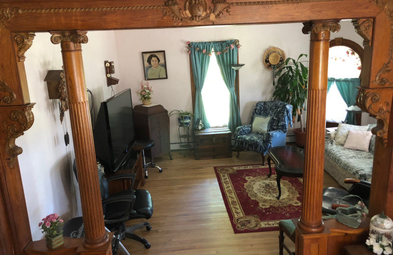 Living room at Antique Rose Inn.