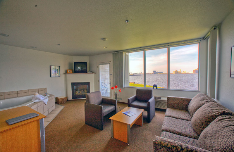 Guest room at South Pier Inn.