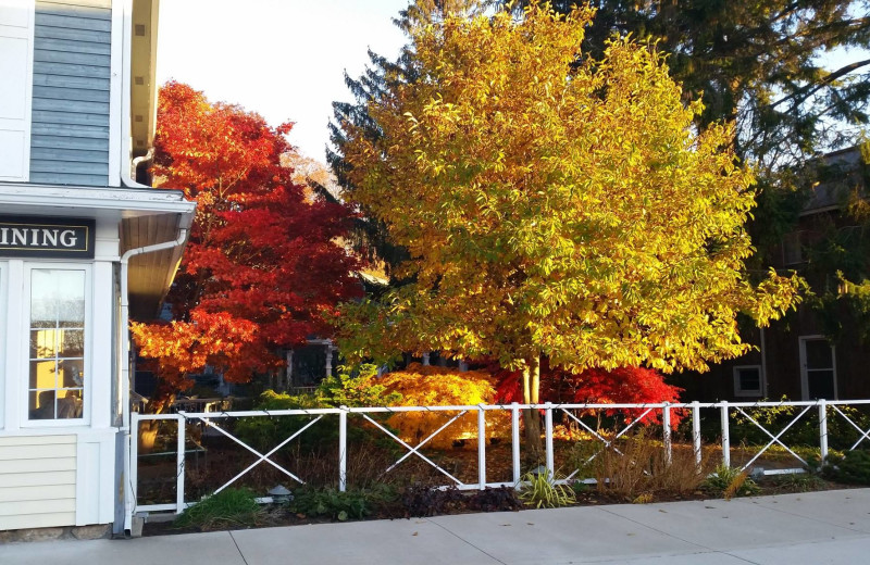 Exterior view of Kettle Creek Inn & Restaurant.