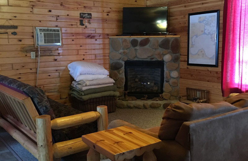 Cabin living room at Linder's HideAway Cabins.