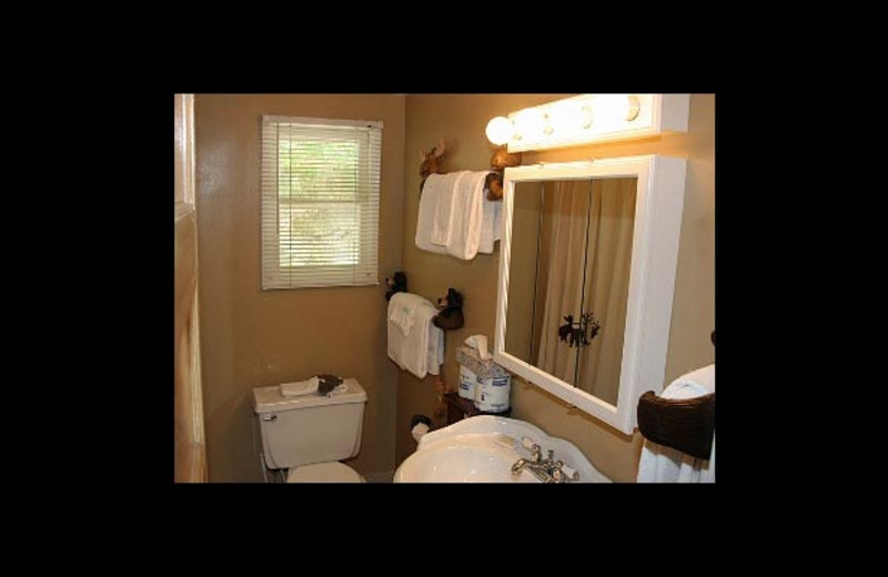 Cottage bathroom at Watson's Harverene Resort.