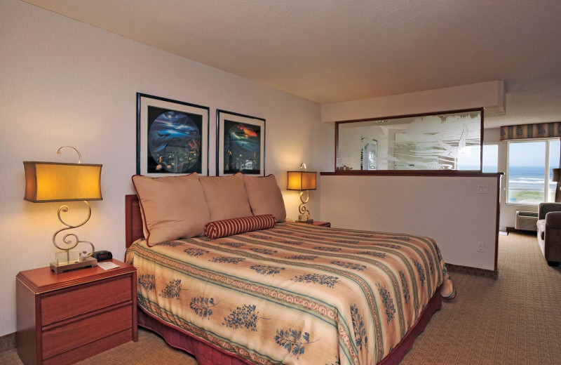 Guest room at Shilo Inn Suites Hotel Ocean Front Resort.