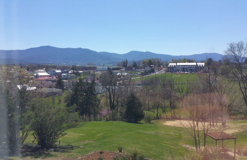 View from Mayneview Bed & Breakfast at Luray Overlook.