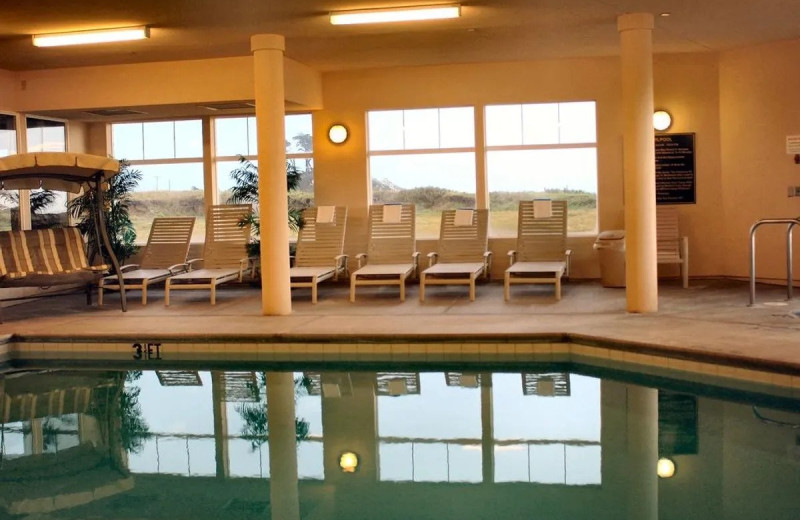 Outdoor pool at Redwood Oceanfront Resort LLC.