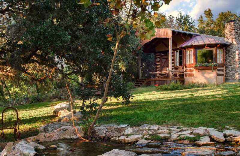 Exterior view of Barons Creekside.