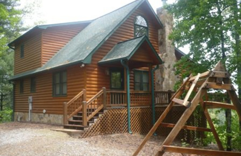 Cabin exterior at Southern Comfort Cabin Rentals.