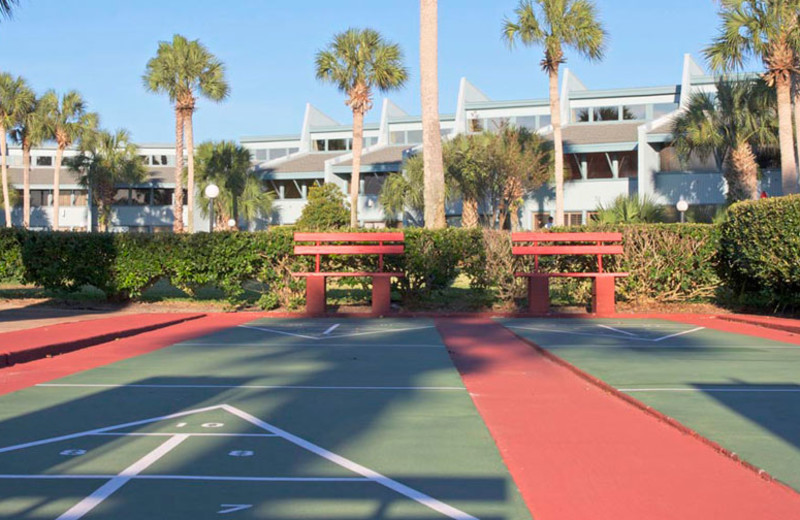 Shuffleboard at Sunnyside Beach & Tennis Resort.