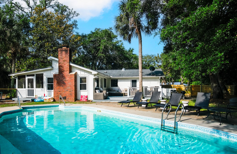 Rental outdoor pool at Island Realty.