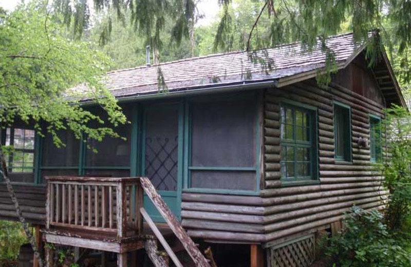 Cabin exterior at Lochaerie Resort.