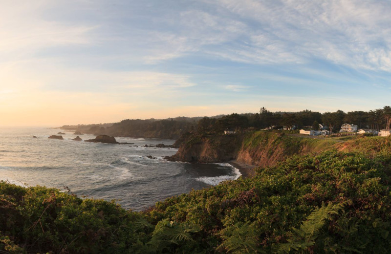 Exterior view of Sea Rock Inn.