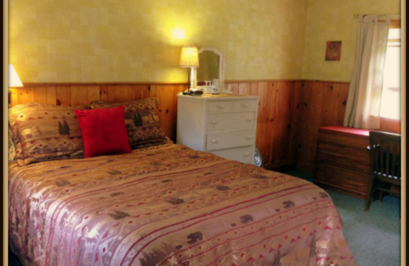 ADK Trail Inn
