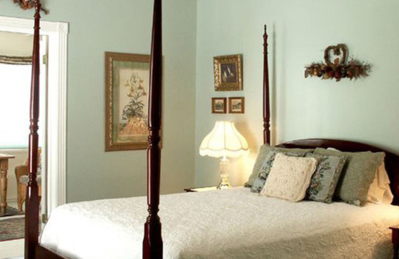 Guest room at Rose Hill Manor.