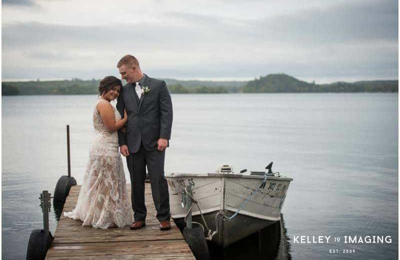 Weddings at Sams Island Cabin.