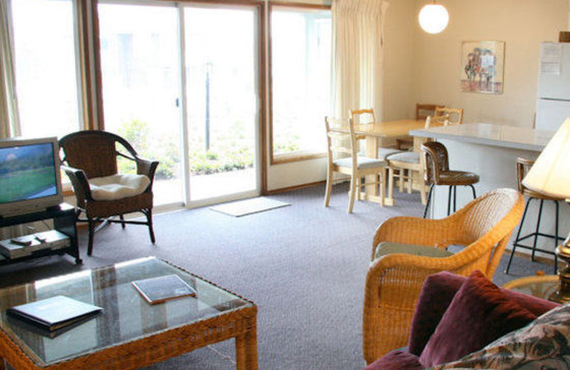 Guest living room at Gearhart by the Sea.