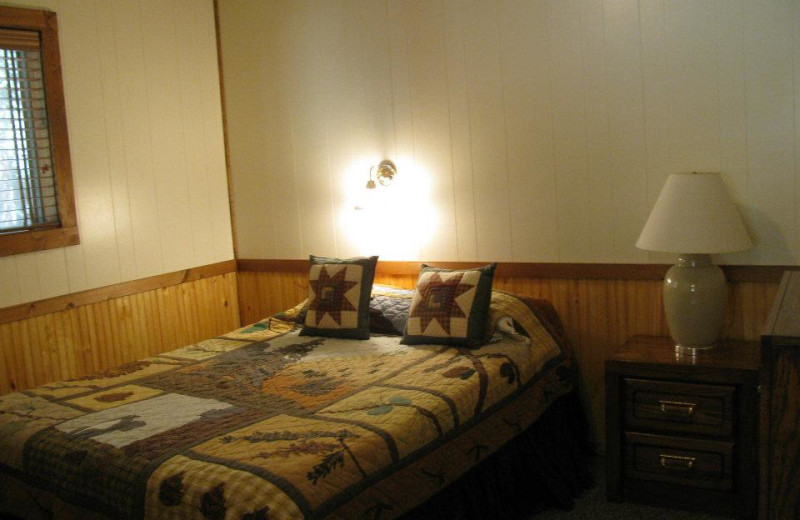 Guest bedroom at Harmels Ranch Resort.