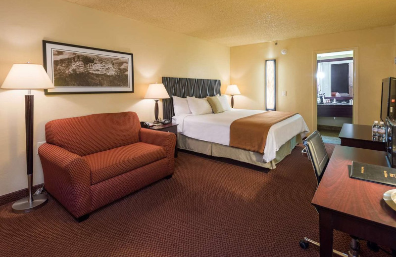 Guest room at Best Western Plus Inn of Sedona.