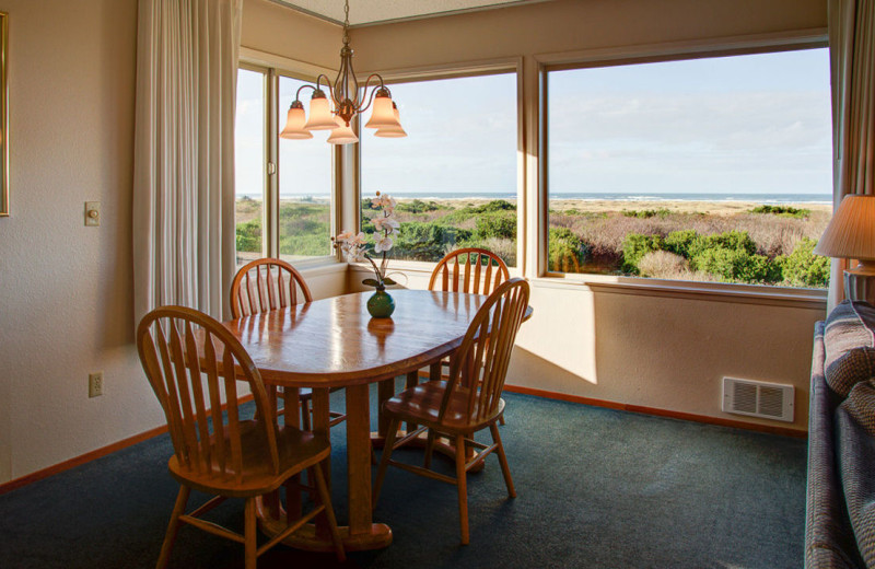 Guest dining room at Canterbury Inn.