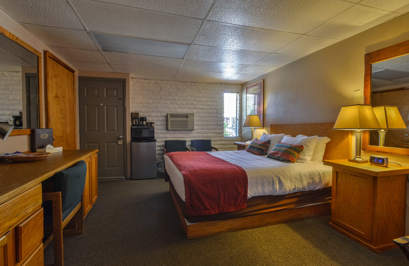 Guest room at Moab Rustic Inn.