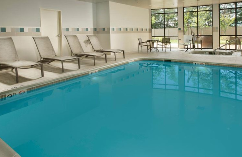 Indoor Swimming Pool at Courtyard by Marriott Waldorf