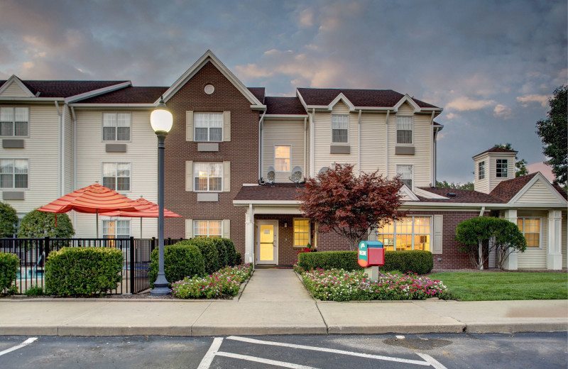 Exterior view of TownePlace Suites by Marriott Cleveland Westlake.