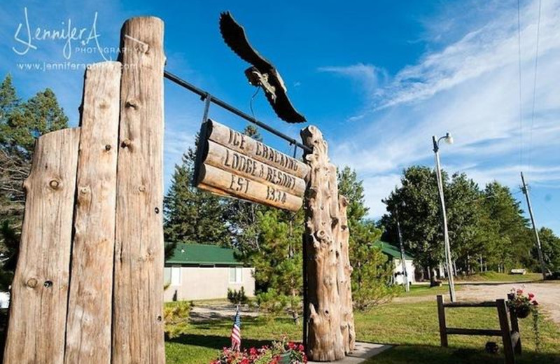 Entrance to Ice Cracking Lodge & Resort 