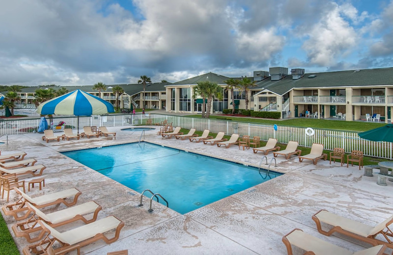 Outdoor pool at Days Inn