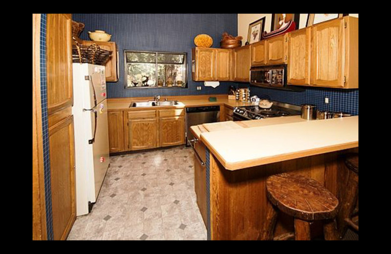 Vacation rental kitchen at JetLiving.