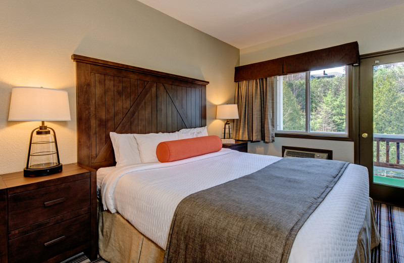 Guest bedroom at Northwoods Inn.