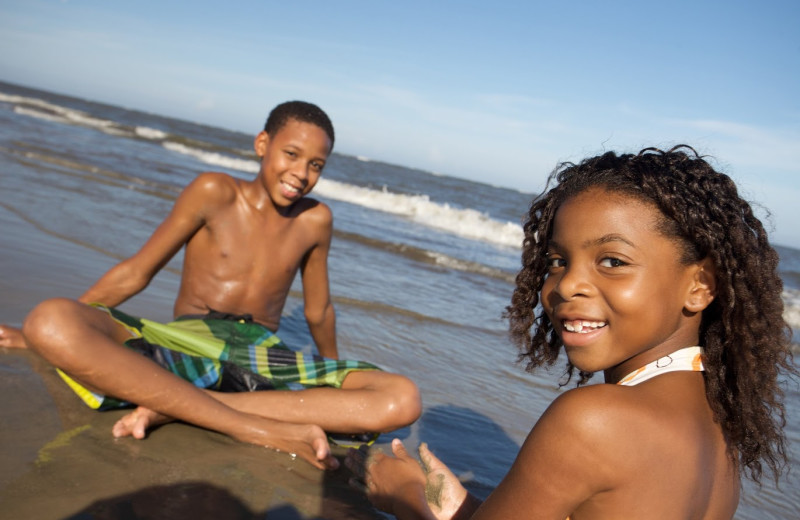 Children on the beach at Hampton Inn & Suites Jekyll Island.