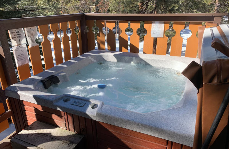 Hot tub at Relax In Tahoe .com