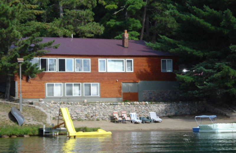 Exterior view of Moore Springs Resort.