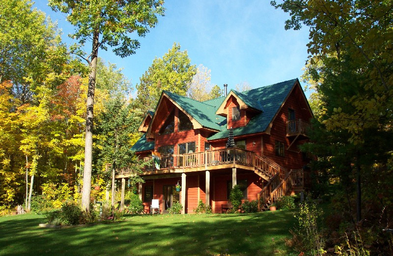 Exterior view of Pilgrim's Rest B & B.