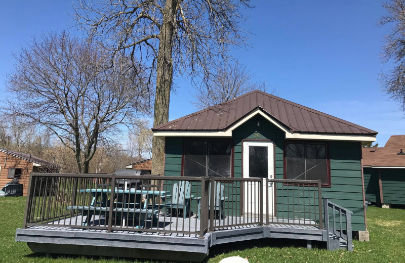 Cottage exterior at Southview Cottages Resort.