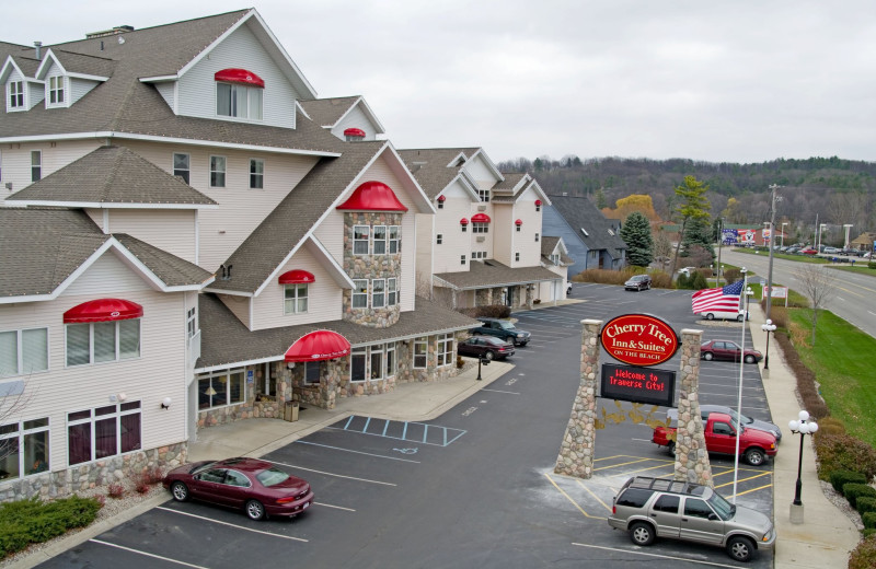 Exterior view of The Cherry Tree Inn & Suites.