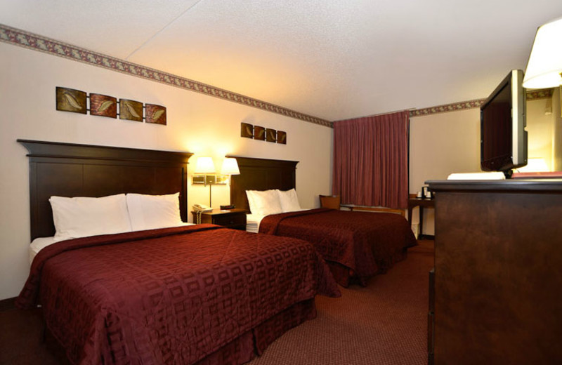 Guest Room at Comfort Inn at Thousand Hills