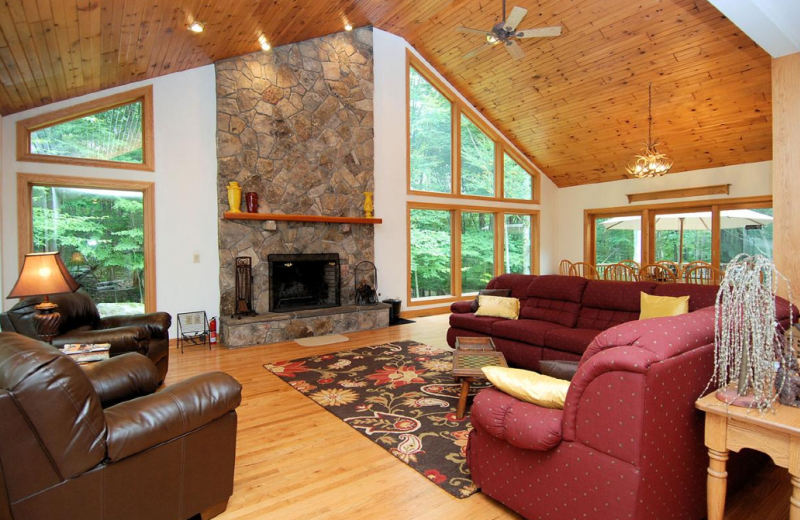 Vacation rental living room at Old Timberline Community.