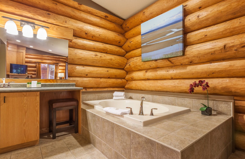 Guest bathroom at Tigh-Na-Mara Resort.