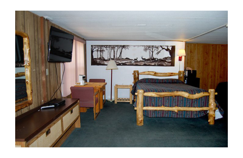 Guest room at Marianna Inn.