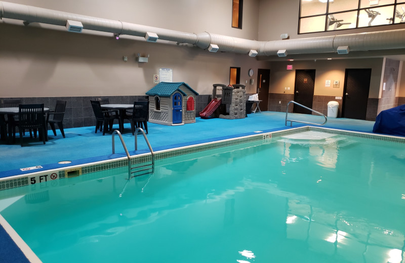 Indoor pool at Rushmore Express Inn 