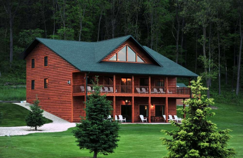 Exterior view of Cedar Valley Resort.