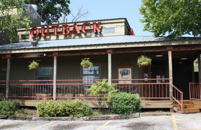 Exterior view of Outback Roadhouse Inn.