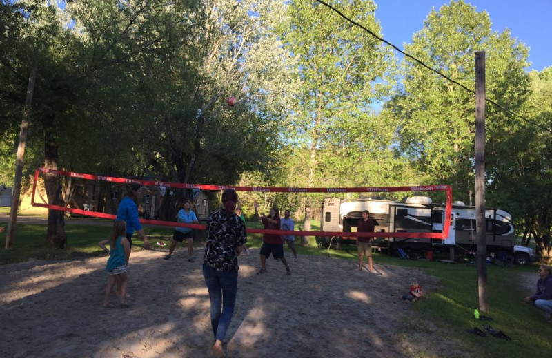 Volleyball at Rainbow Point Lodge.