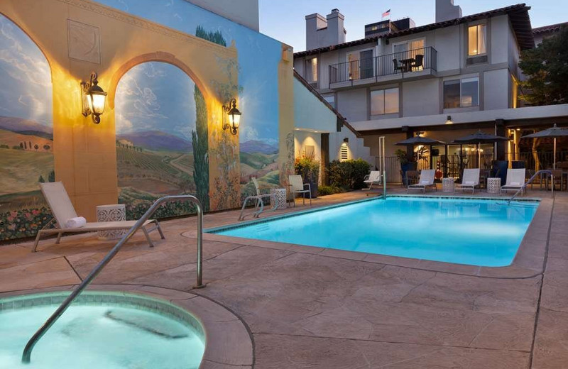 Outdoor pool at DoubleTree by Hilton Hotel Campbell - Pruneyard Plaza.