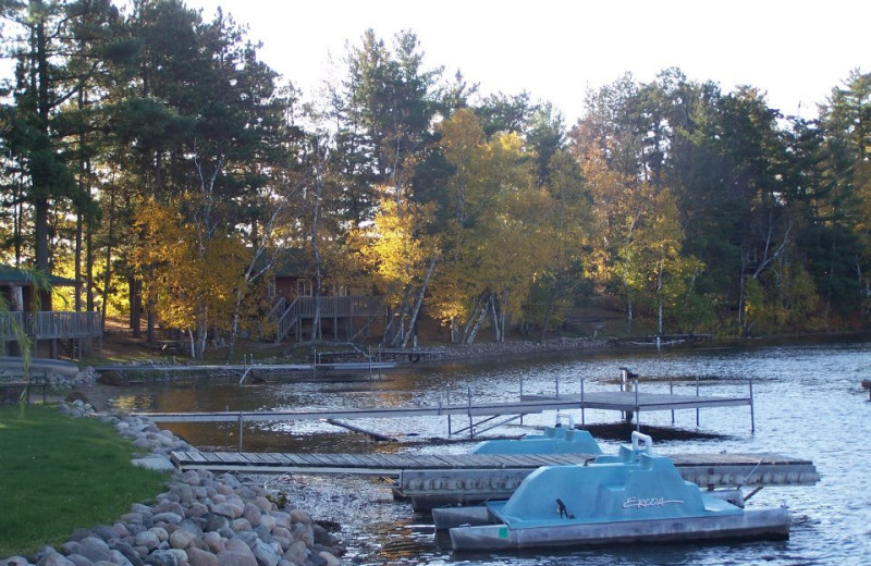 View of docks at Isle O' Dreams Lodge.