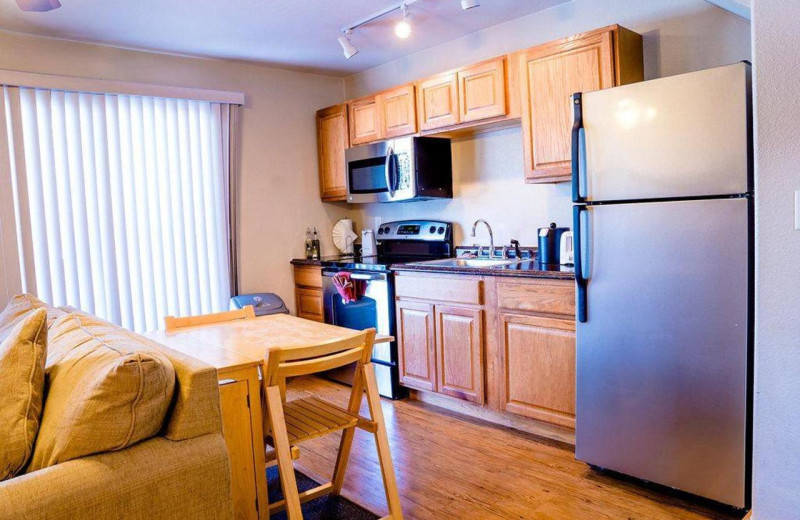 Guest room at Murphy's River Lodge.