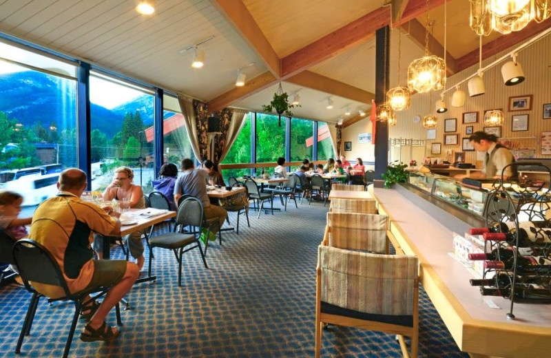 Dining at Inns of Banff.