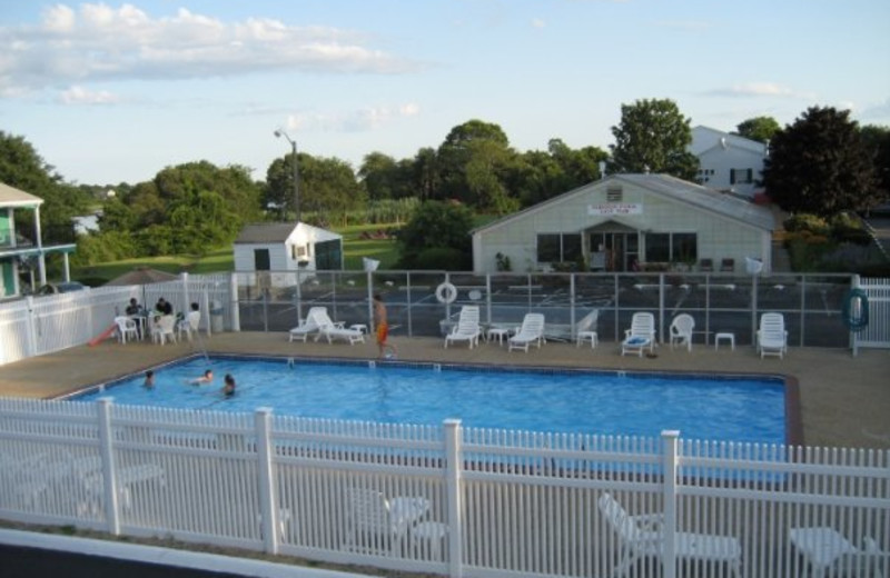 Outdoor pool at Tidewater Inn.