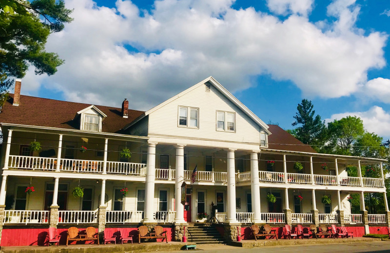 Exterior view of Van Aukens Inne.