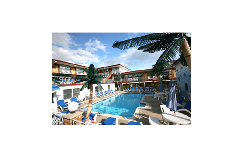 Outdoor pool at Florentine Family Motel.