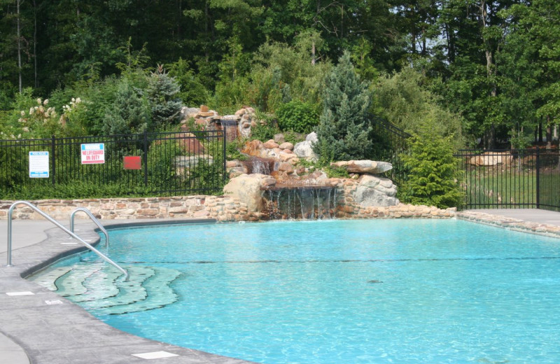 Outdoor pool at Highland Rim Retreats.